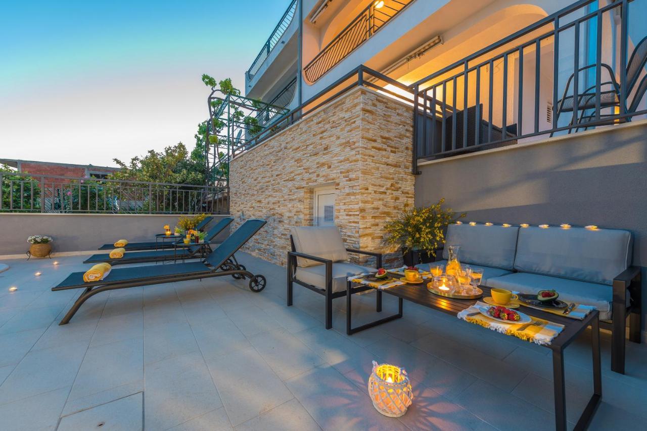 Villa Seaview With Pool - Apartment Cotton Trogir Exterior foto