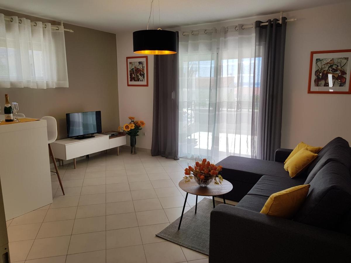 Villa Seaview With Pool - Apartment Cotton Trogir Exterior foto